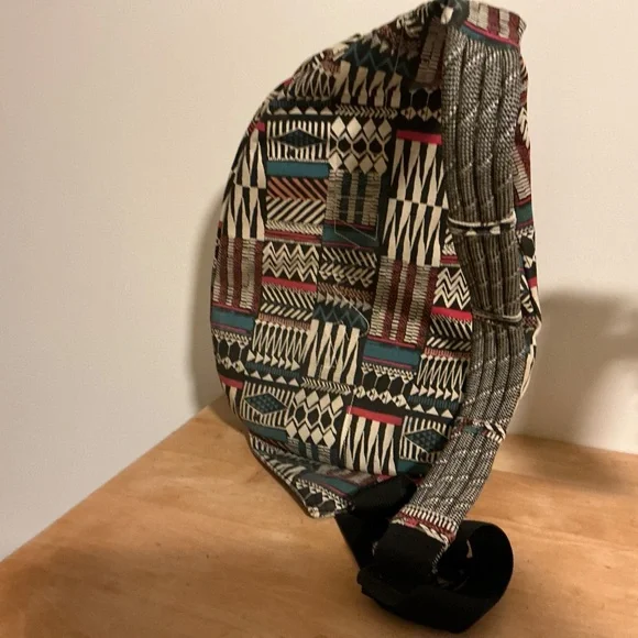 KAVU tribal rope sling backpack - Picture 2 of 4